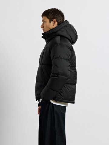 Burocs Winterjacke‌ in Schwarz