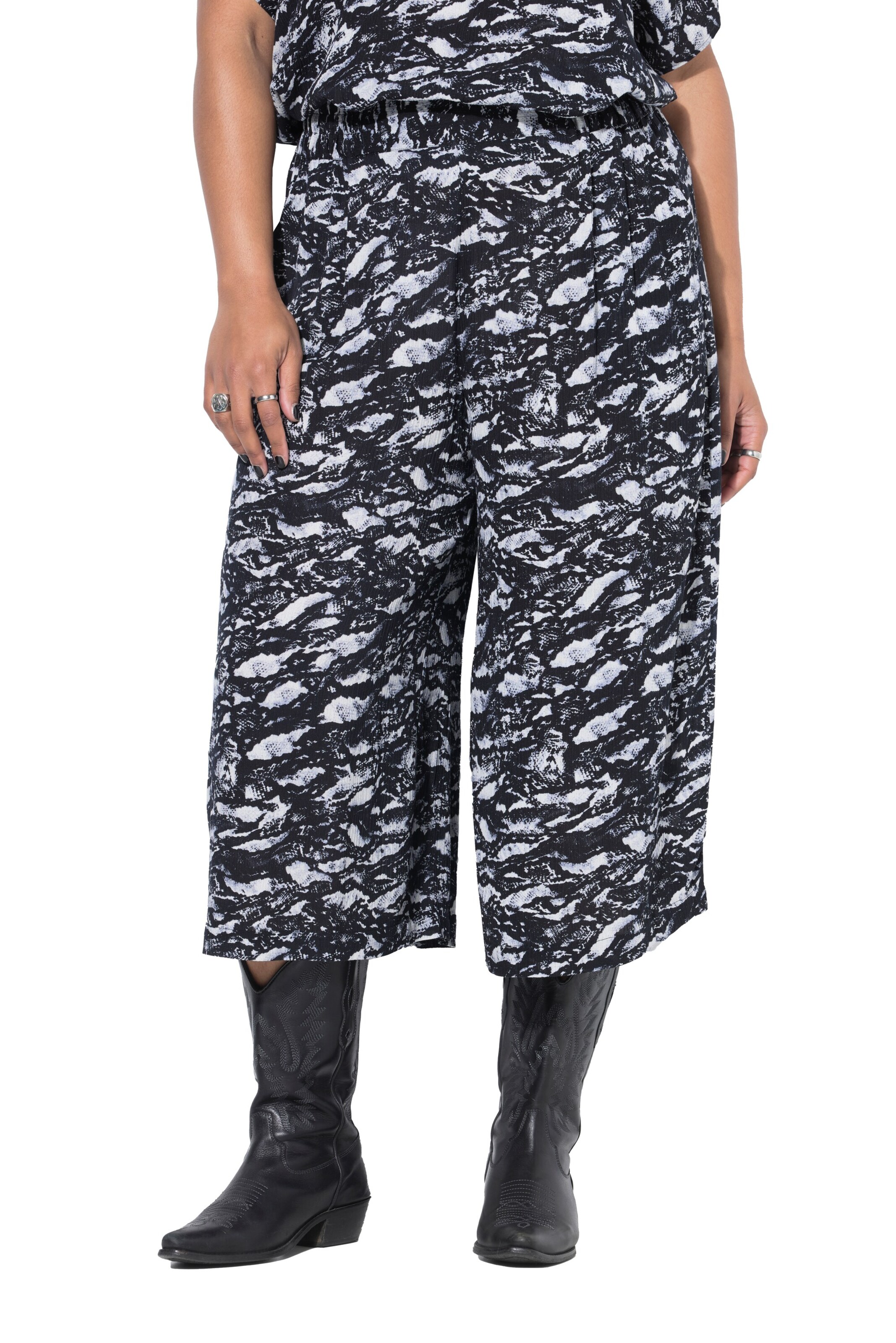 Studio Untold Wide leg Trousers in Blue: front