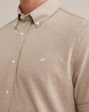 Slim fit Camicia di WE Fashion in beige