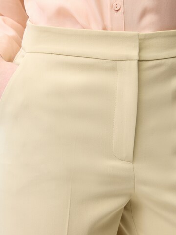 adl Regular Trousers in Green