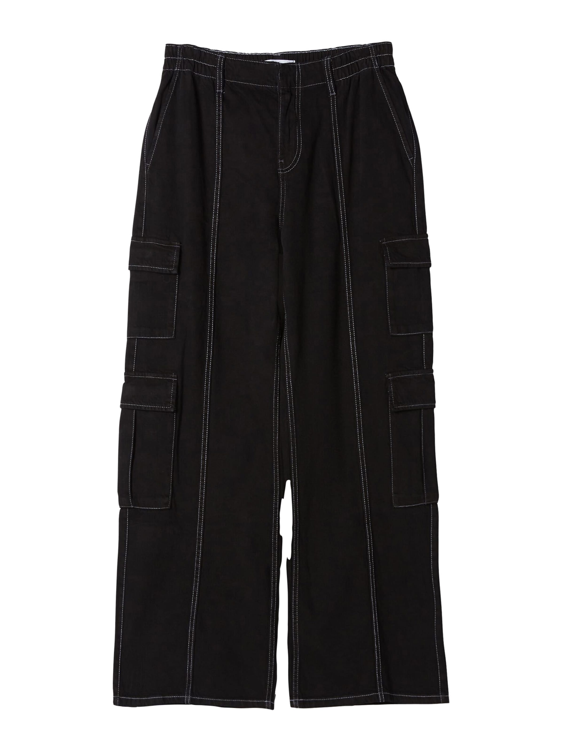 Wide leg Jeans cargo di Bershka in nero: frontale