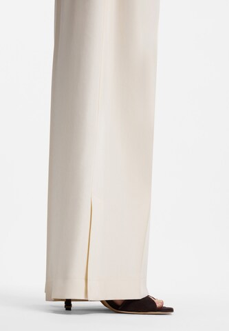 BOSS Loose fit Pleated Pants 'Tajila' in White
