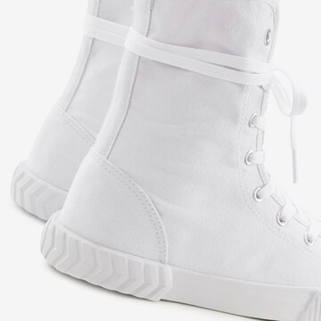 LASCANA High-Top Sneakers in White