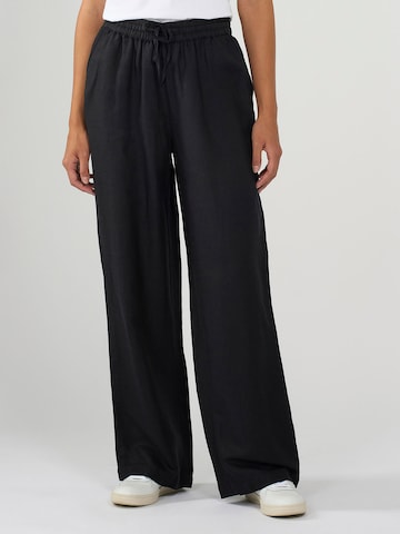 KnowledgeCotton Apparel Wide leg Pants in Black: front