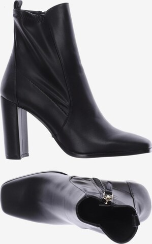 ALDO Dress Boots in 38 in Black: front