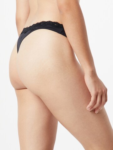 Hunkemöller Thong 'Lola' in Black