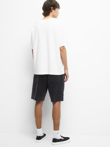 Pull&Bear Loosefit Shorts in Schwarz