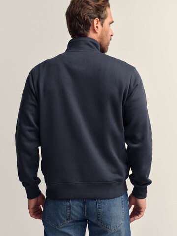 Next Суичър в синьо