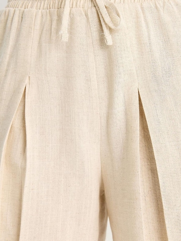 Bianco Lucci - Calças de fato em bege