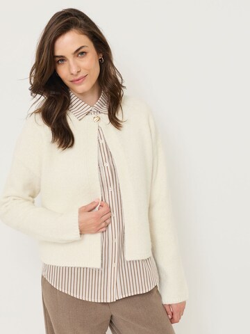 Tamaris Knit Cardigan in White: front