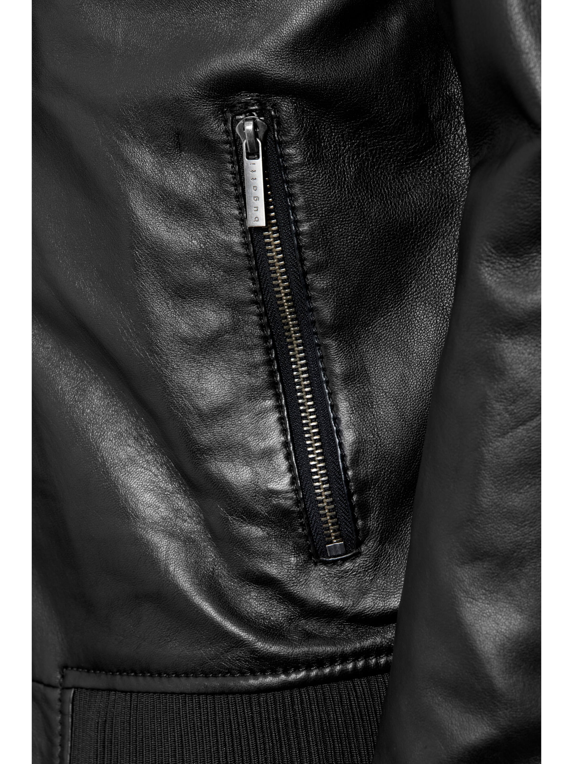 bugatti Lederjacke 'BUDANTE', seitliche Eingrifftaschen mit Reißverschluss in Schwarz