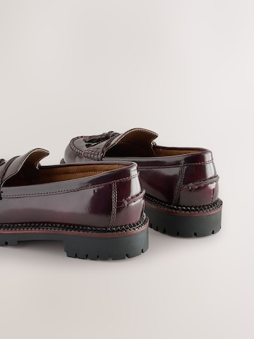 Next Flats in Red