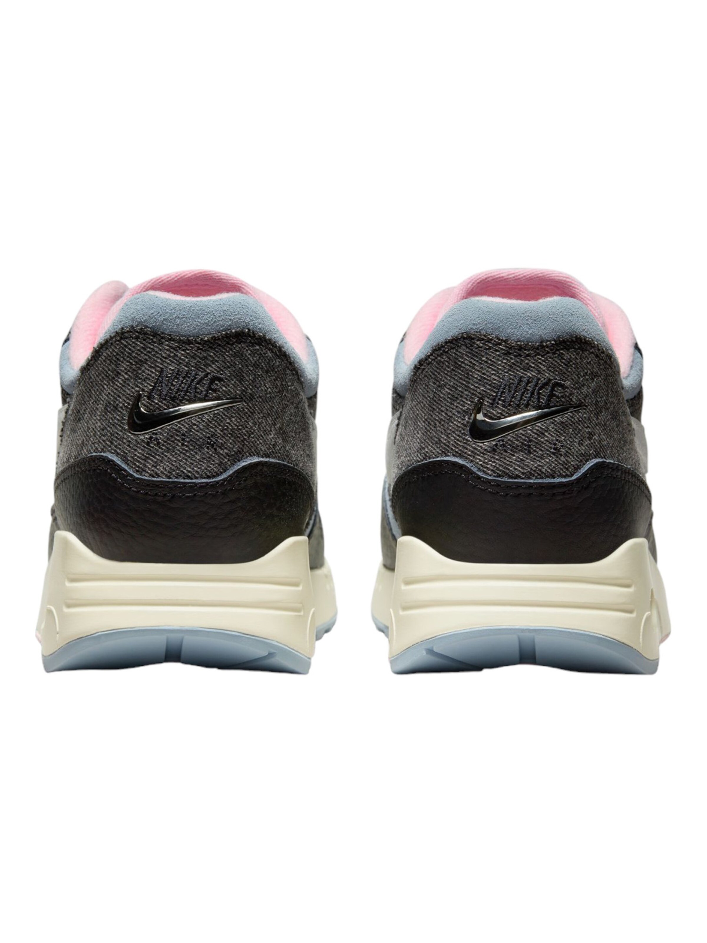 Sneaker bassa di Nike Sportswear in nero