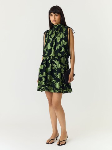 YAS - Vestido 'DASH' en negro
