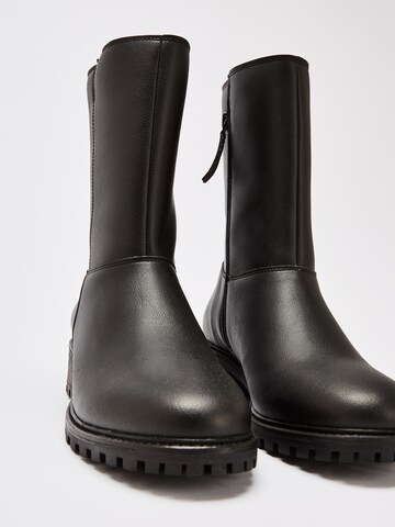 NINE TO FIVE - Botas 'Mala' em preto