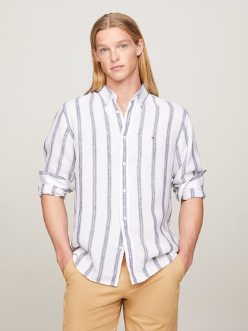 TOMMY HILFIGER Regular fit Button Up Shirt in White: front