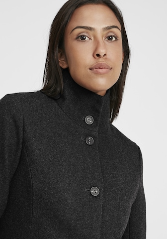 Oxmo Between-Seasons Coat 'Hermy' in Black