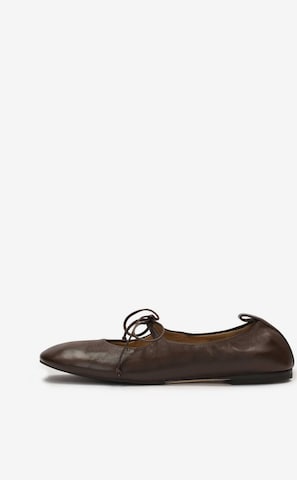 Ballerines Kazar Studio en marron : devant