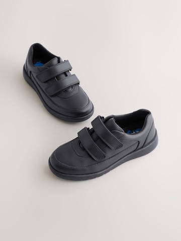 Pantofi de la Next pe negru