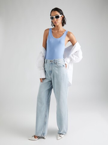 Top 'SIRENE' di PIECES in blu