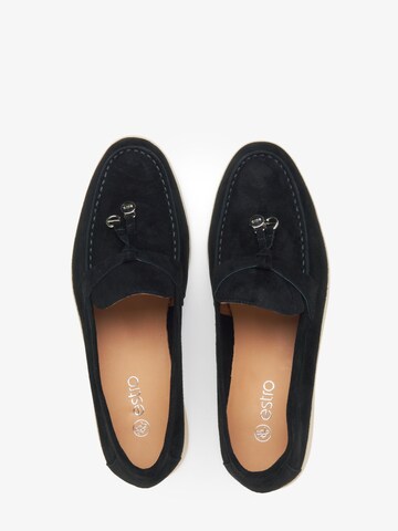 Estro Moccasin '935-2' in Black