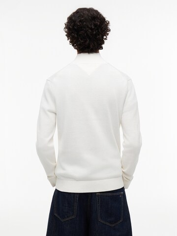 Tommy Jeans Pullover 'ESS' in Weiß