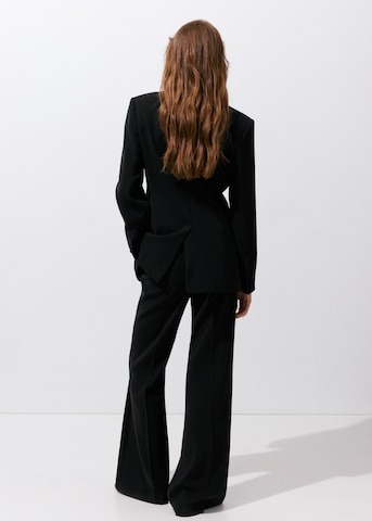 MANGO Boot cut Trousers with creases 'IGUANA' in Black