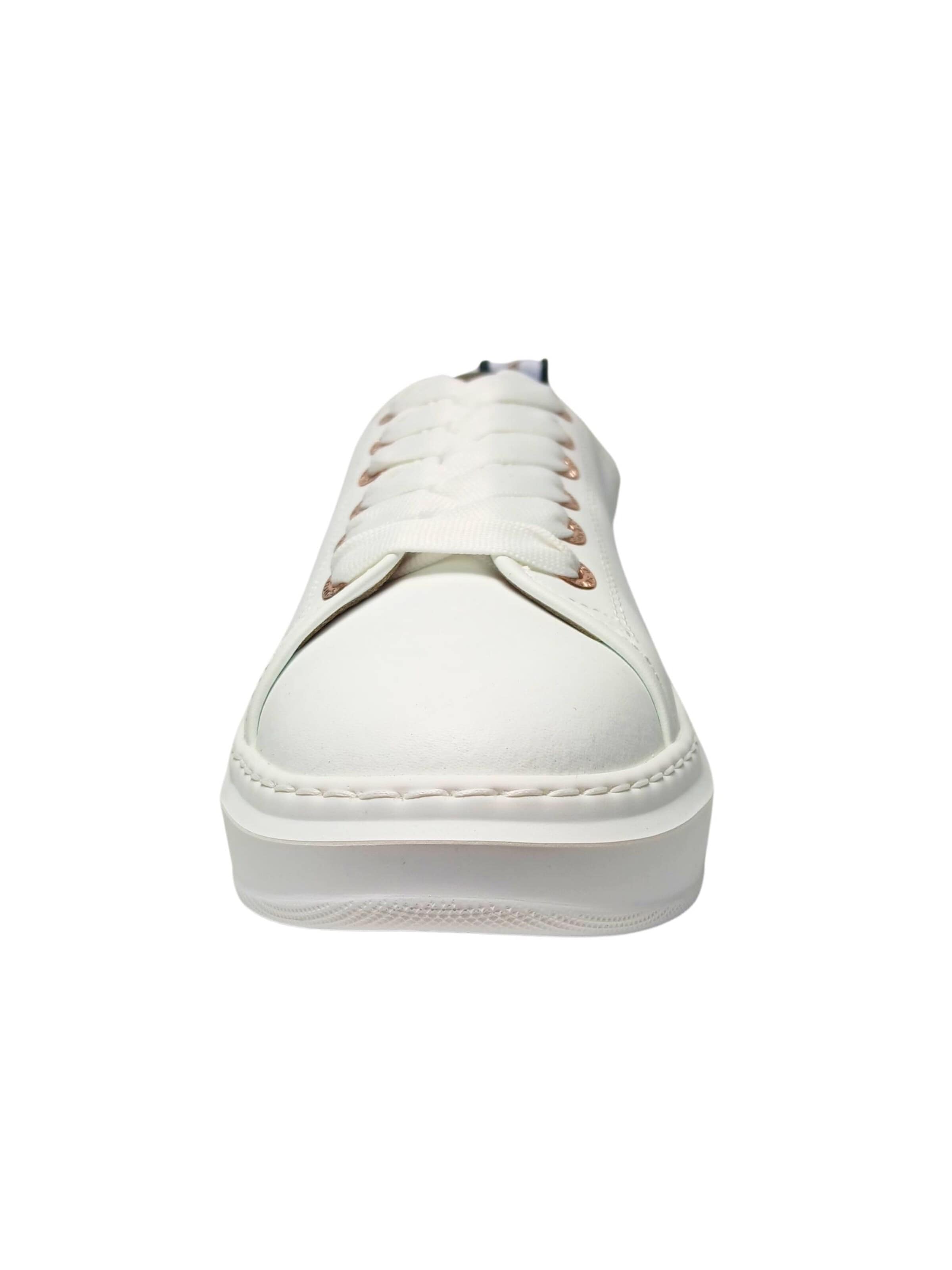 Chaussure à lacets Alexander Smith en blanc