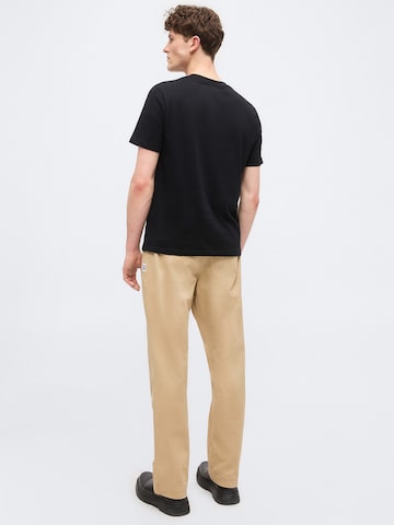 Tricou 'Discorb' de la HUGO pe negru