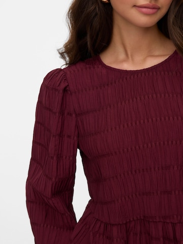 Chemisier 'VMERMA' VERO MODA en rouge