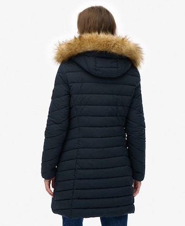 Veste mi-saison 'Fuji' Superdry en rouge