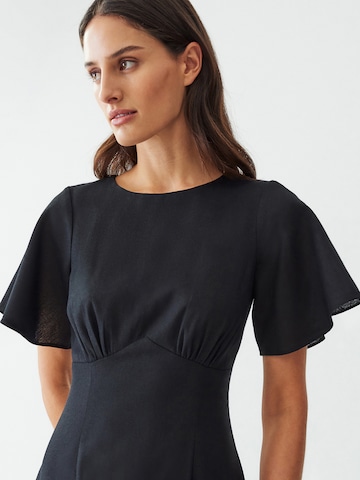 Rochie 'TASHI' de la Calli pe negru