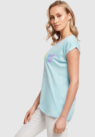 T-shirt 'Summer And Chill Rainbow' Merchcode en bleu