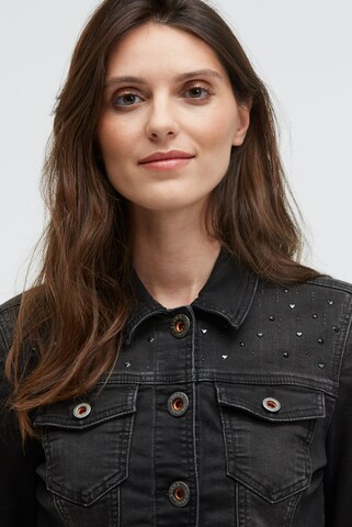 Soccx Between-Season Jacket in Black: front