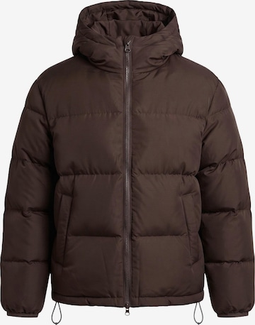 Urban Classics Tussenjas in Bruin: voorkant