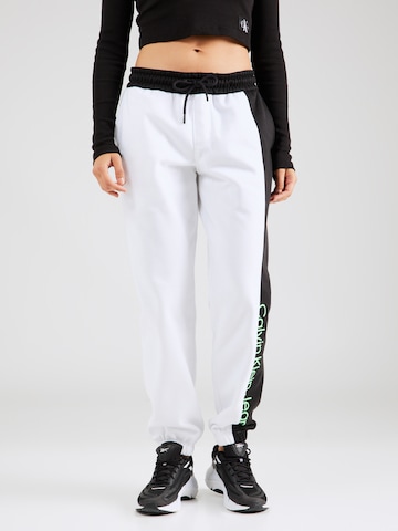 Calvin Klein Jeans Zúžený Kalhoty – bílá: přední strana