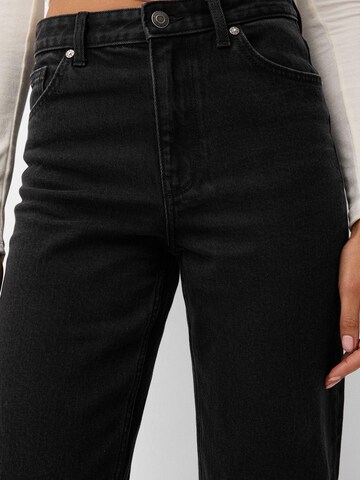 regular Jeans di Bershka in nero