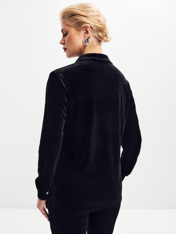 Chemisier 'Velvet Shirt' Serena Silueta en noir
