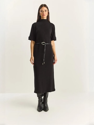 Bianco Lucci Kleid in Schwarz: Vorderseite
