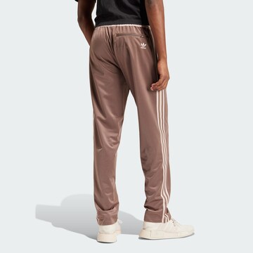 ruda ADIDAS ORIGINALS Standartinis Kelnės