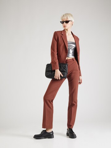 Coupe slim Pantalon à plis 'NOOWA' Tiger of Sweden en marron