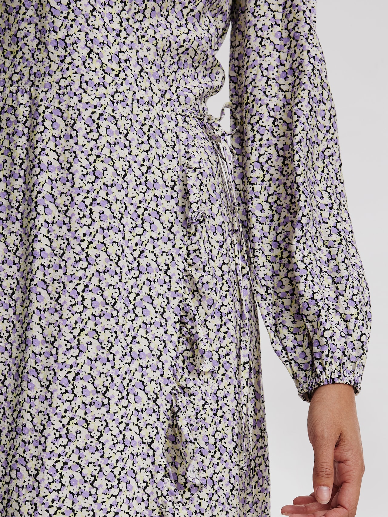 EDITED Produkte Kleid 'Peppina' beige