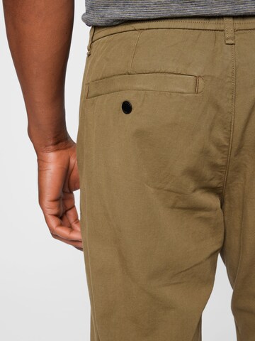 ESPRIT Loose fit Chino Pants in Green