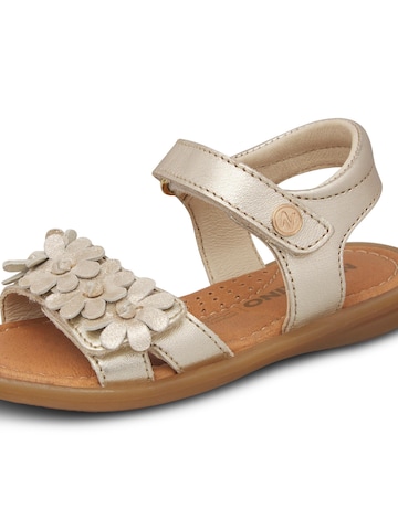 NATURINO Sandalen 'NINDY' in Goud: voorkant