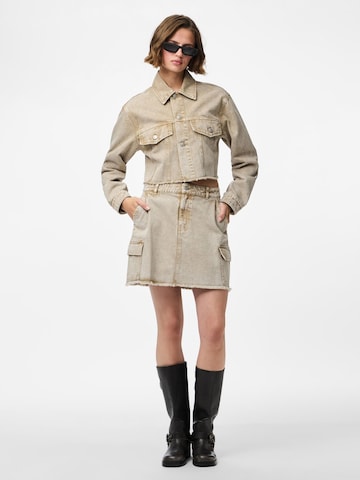 Veste mi-saison 'PCFay' PIECES en beige
