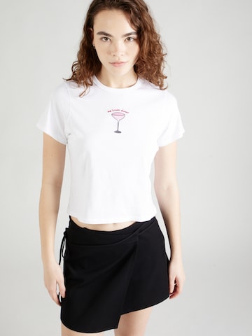 Abercrombie & Fitch T-shirt 'SKIMMING PINK DRINK' i vit: framsida