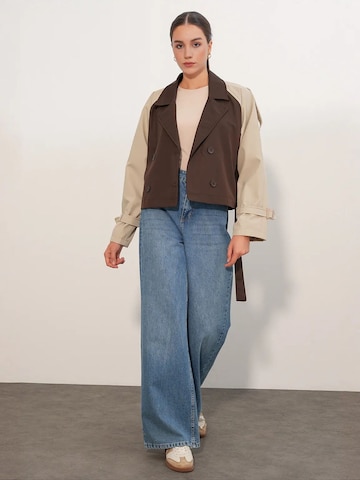 Cappotto di mezza stagione 'Trenchcoats' di Bigdart in beige: frontale