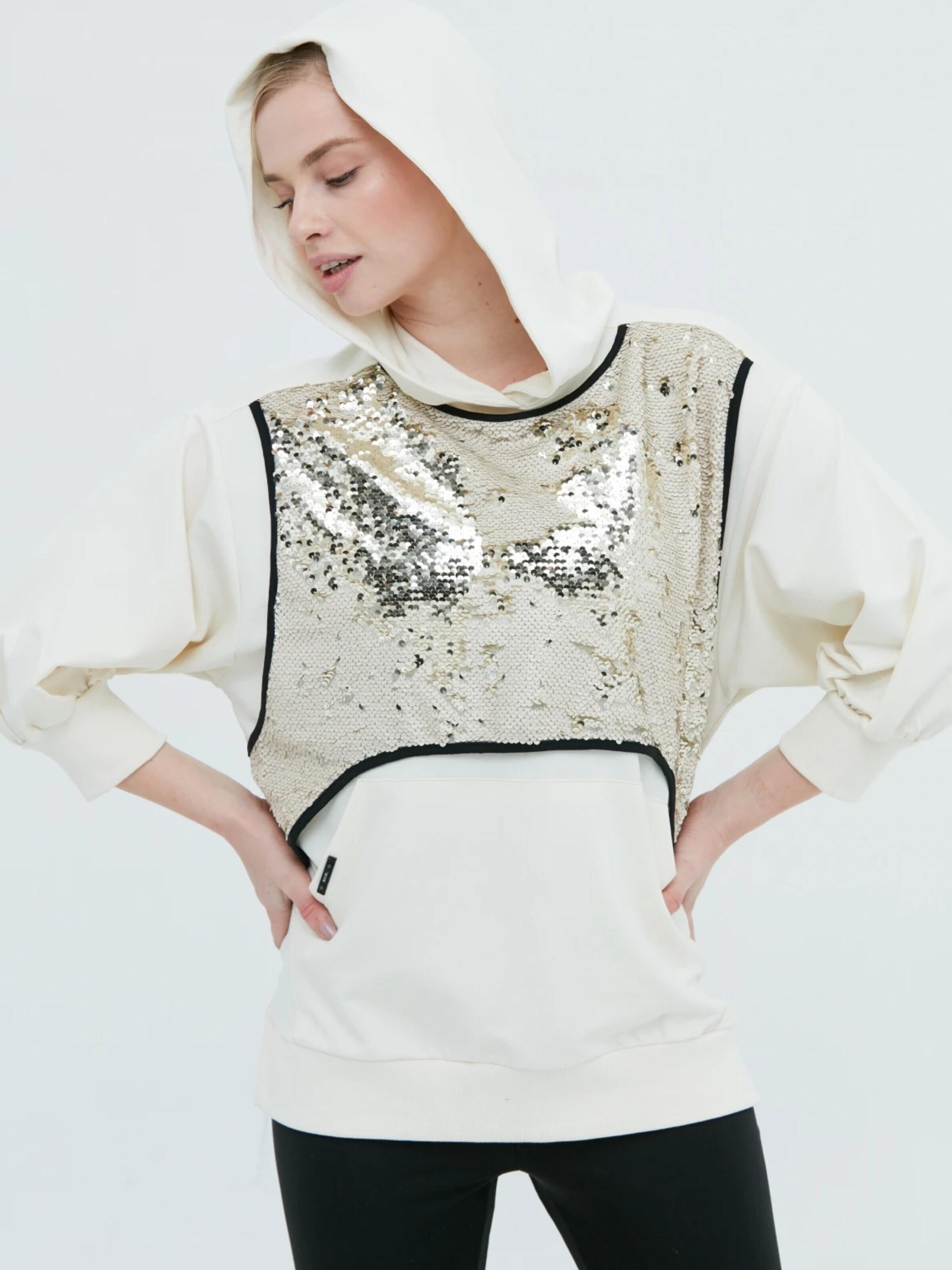 SCR. Sweatshirt 'SHOSIN' in White