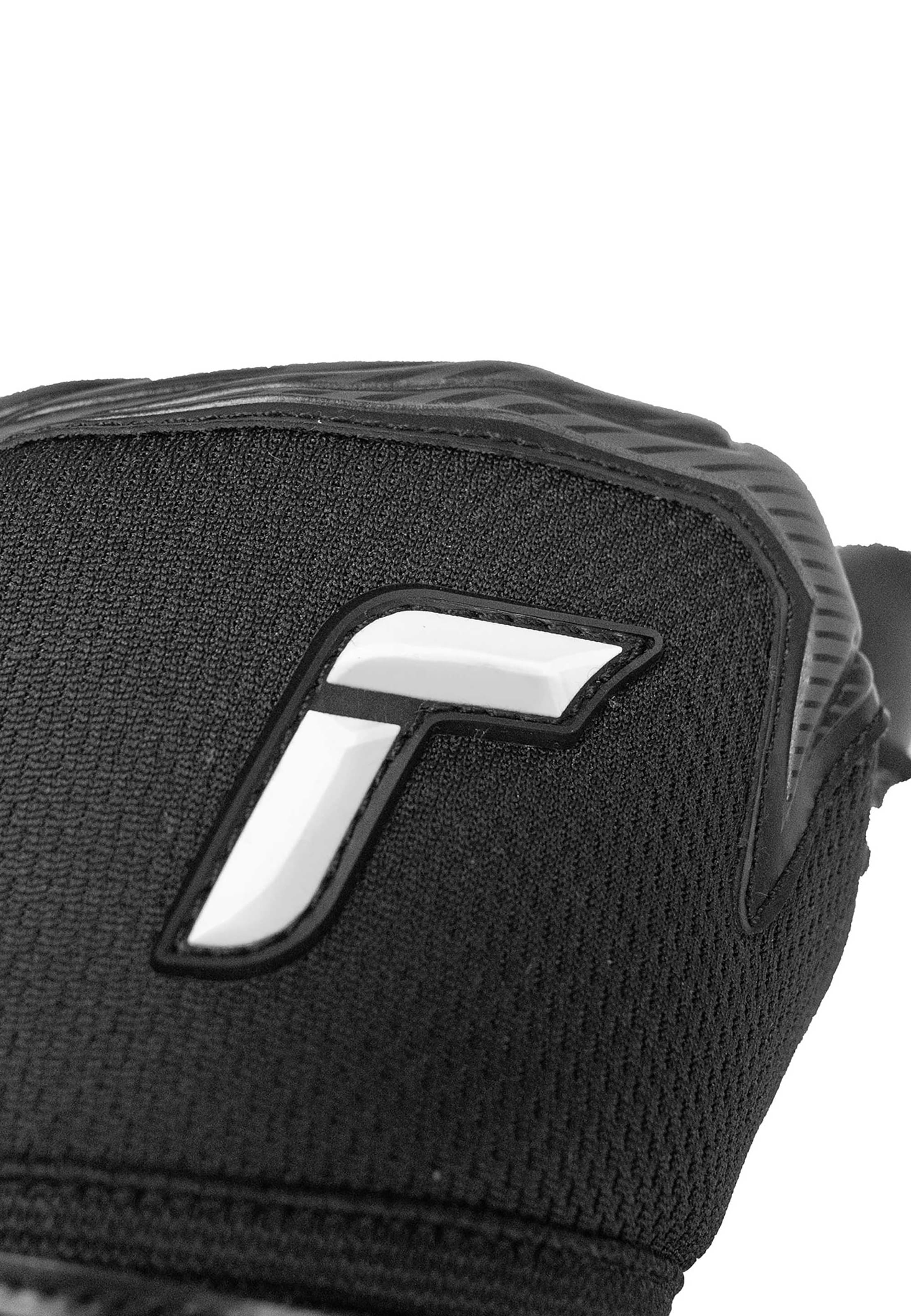 REUSCH Sports gloves 'Attrakt Infinity Evolution NC' in Black