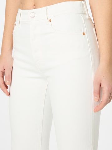GAP Normalny krój Spodnie w kolorze biały